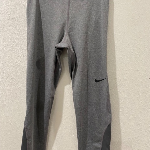 Nike Pro Women's Training Leggings size M Dri-Fit Tight Fit Full Length Legging - Picture 7 of 12